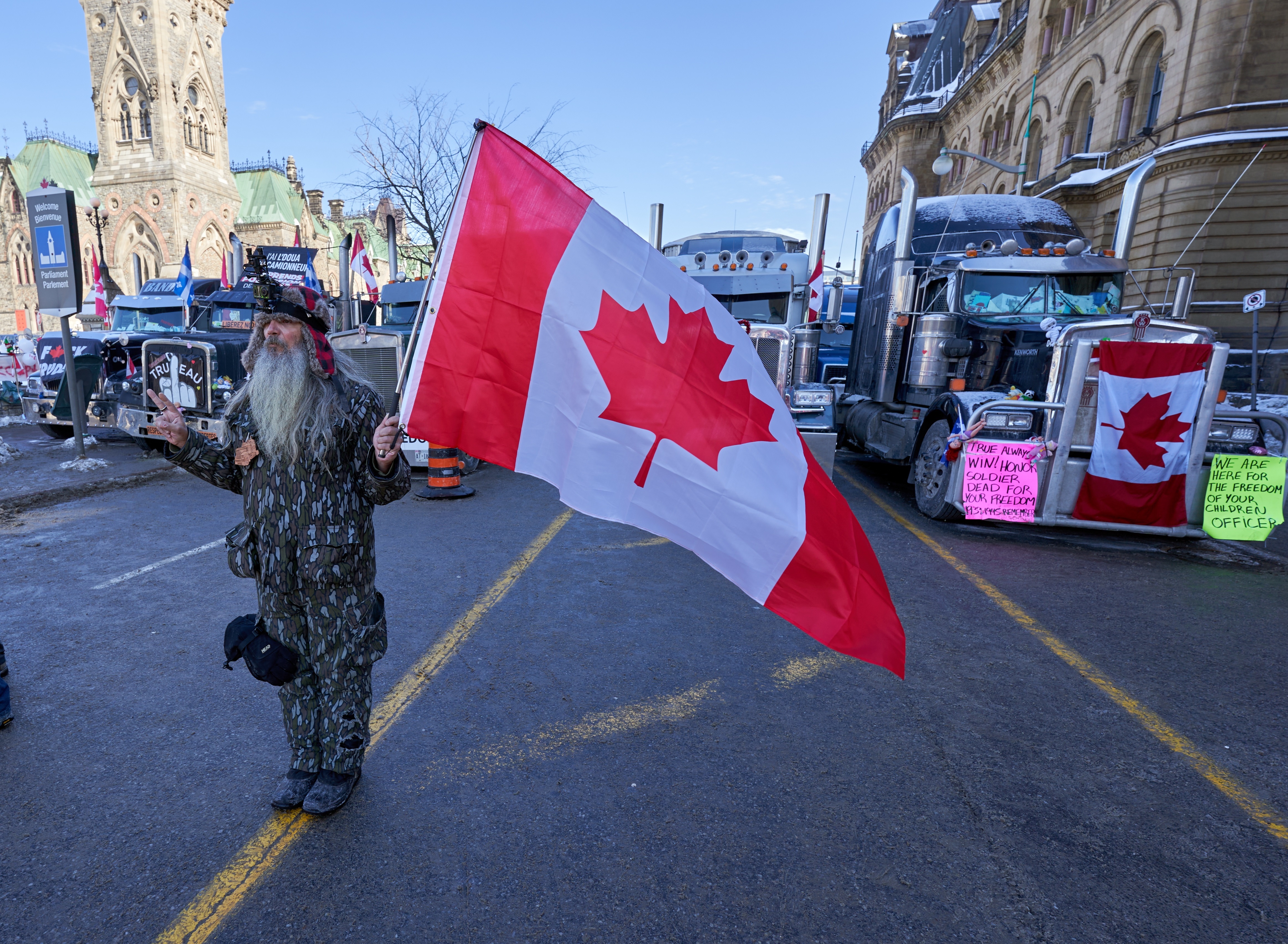 Antivacunas que bloquean la capital de Canadá pretende “derribar” a Trudeau