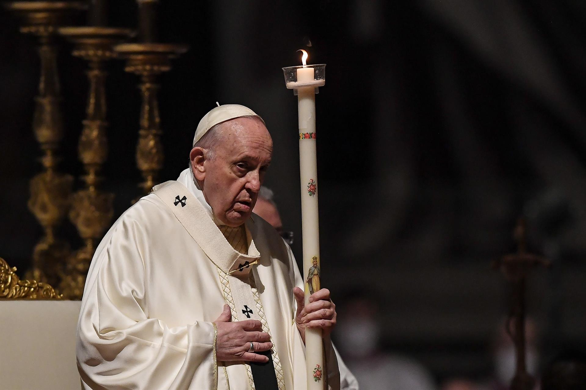 El papa Francisco: Mi pierna no está bien, el médico me ha pedido que no camine