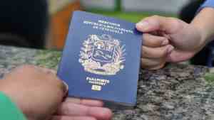 Venezolanos con pasaporte vencido enfrentan dificultades para regularizar su estatus migratorio en EEUU