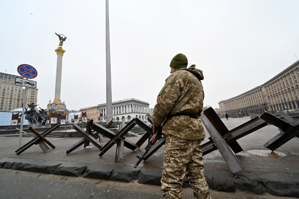 Colocaron trampa para tanques de la Segunda Guerra Mundial en barricada de Kiev (FOTO)
