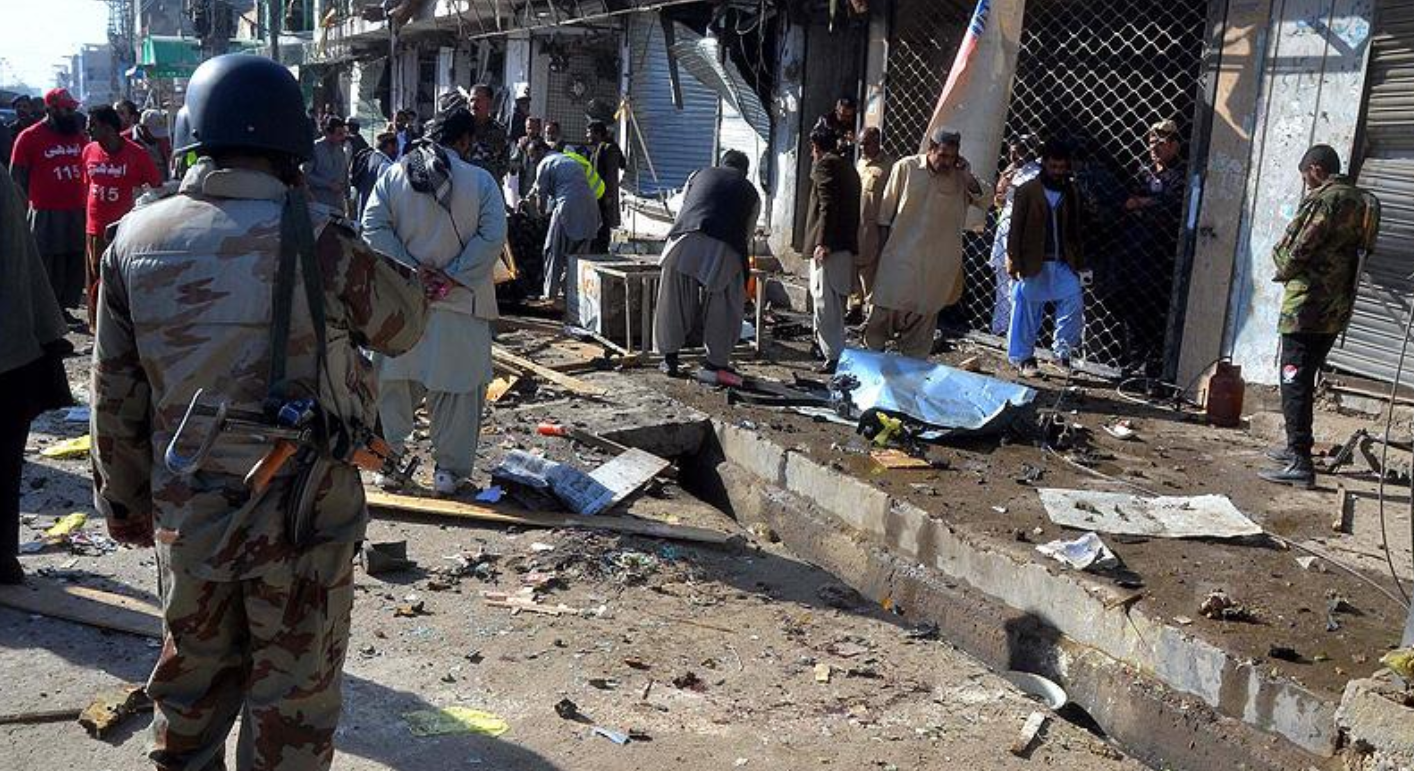 Al menos 56 muertos en atentado contra una mezquita en Pakistán