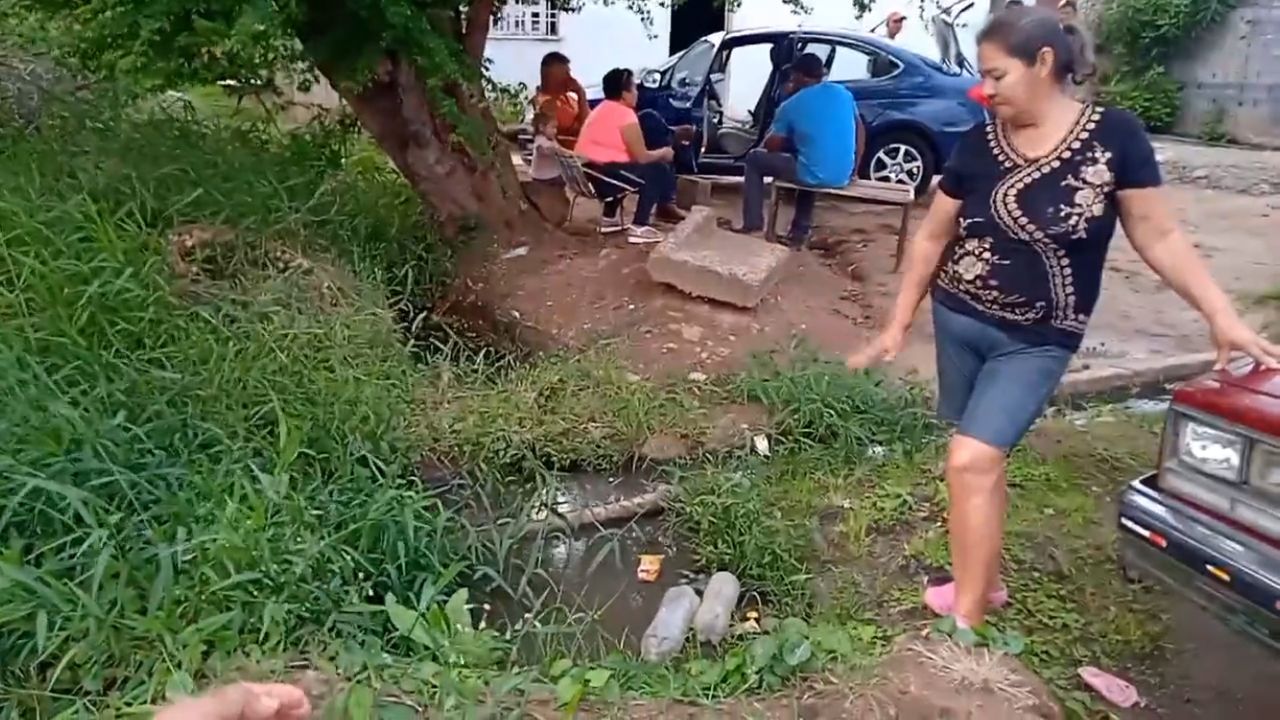 “Aquí estamos tomando agua de cloacas”: Vecina en Bolívar denuncia alarmante crisis sanitaria