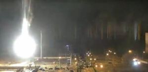 Cámara de seguridad captó bombardeos rusos en la planta nuclear más grande de Europa (Video)