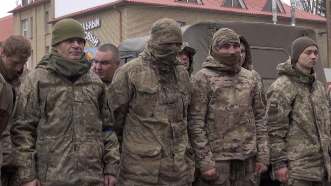 Rusia y Ucrania intercambiaron medio centenar de prisioneros de guerra