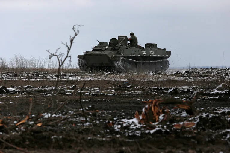 Bombardeo ruso bloqueó temporalmente trenes de evacuación en Donetsk