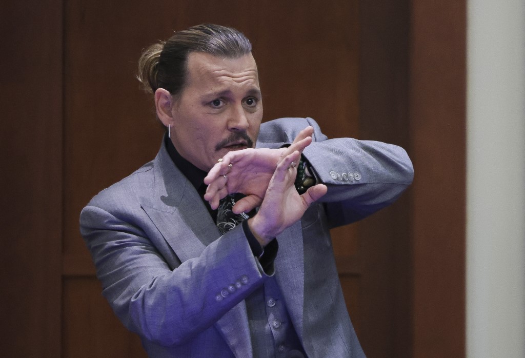 Finalizó interrogatorio de Johnny Depp en juicio contra su exposa Amber Heard