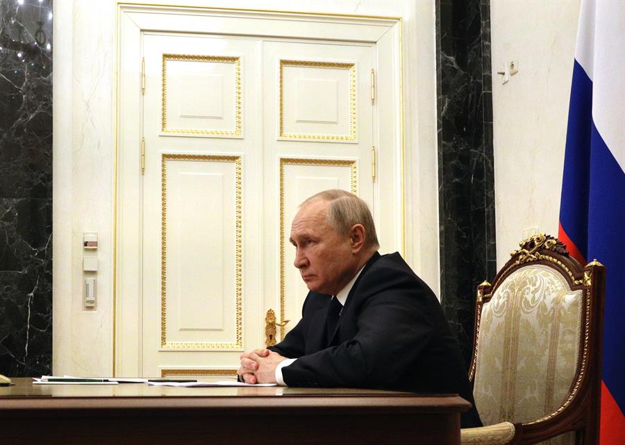 El Kremlin dice las sanciones de EEUU contra hijas de Putin “no se entienden”