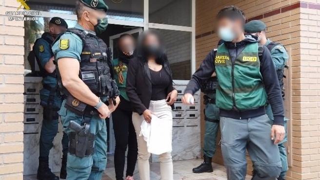 Una gran mafia de trata de personas: hacían rituales vudú a mujeres y niñas para prostituirlas