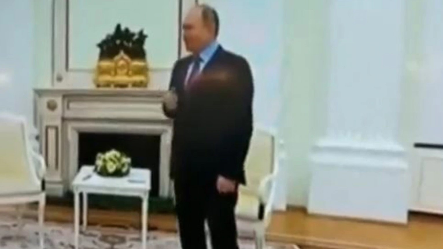 El VIDEO de un Putin tembloroso aumenta los rumores sobre sus problemas de salud