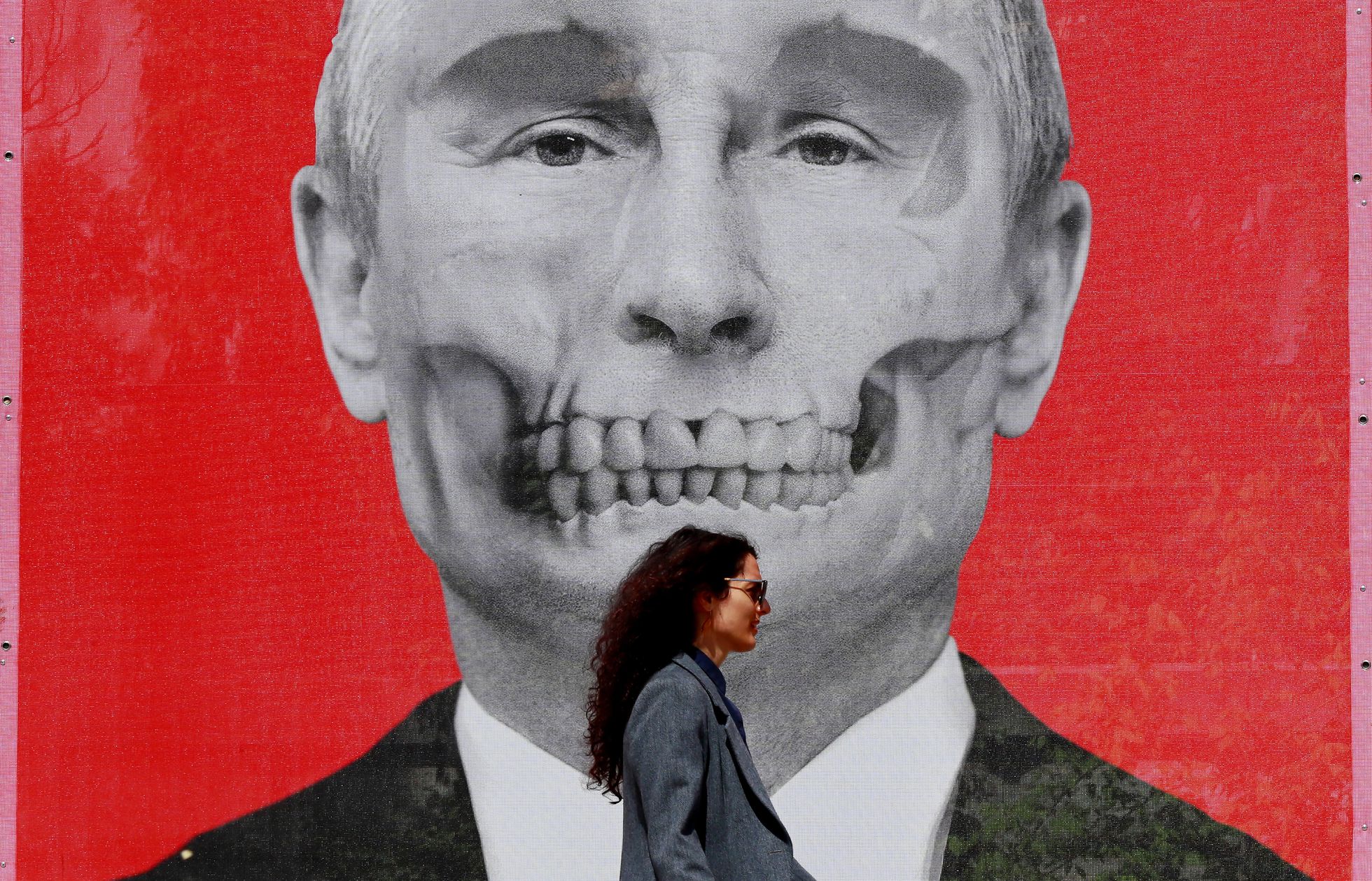 El País: La invasión de Putin en Ucrania entró en una espiral internacional de consecuencias imprevisibles