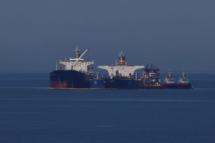 Reuters: EEUU incauta cargamento de petróleo iraní cerca de isla griega