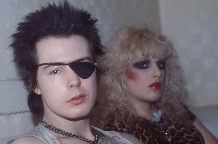 La terrible y breve vida de Sid Vicious, el ícono del punk que asesinó a su novia y consumió drogas hasta morir