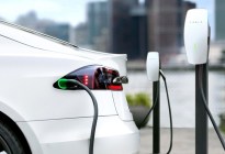 ¿Son realmente ecológicos los carros eléctricos? Tres argumentos verificados
