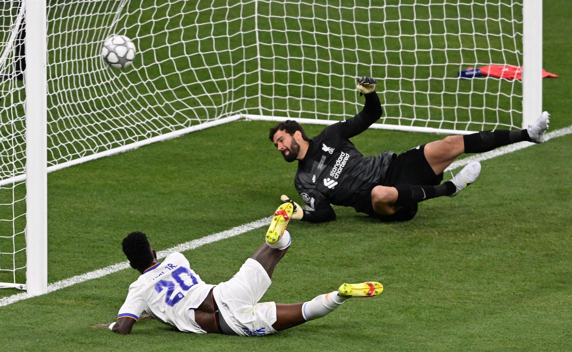 El GOLAZO de Vinicius que le dio la Champions 14 al Real Madrid (VIDEO)