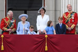 La imagen de la monarquía británica, aún frágil ante los escándalos