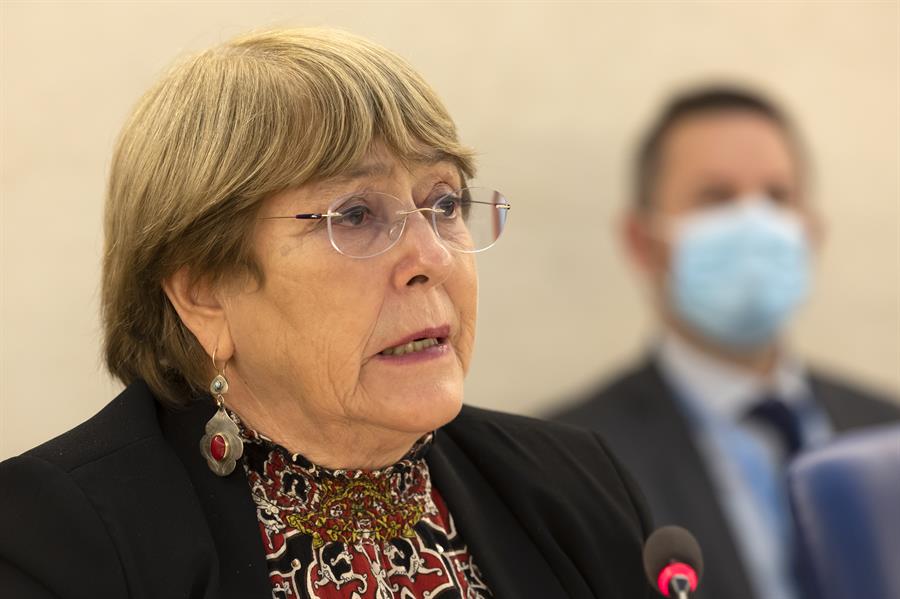 Director de HRW critica a Bachelet por su “desastrosa” visita a China