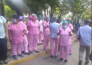 Trabajadores de la salud en el Hospital de Los Magallanes de Catia exigen mejores condiciones laborales #6Jun (FOTOS)