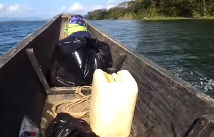 ¡INCOMUNICADOS! A la comunidad de Las Palmas en Barinas sólo se llega por agua y se les dañó la lancha