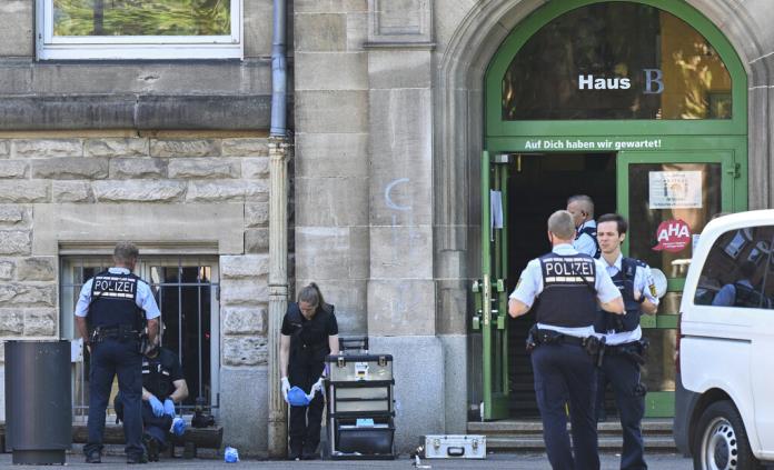 Hombre hiere a cuatro personas con un cuchillo en una Universidad alemana