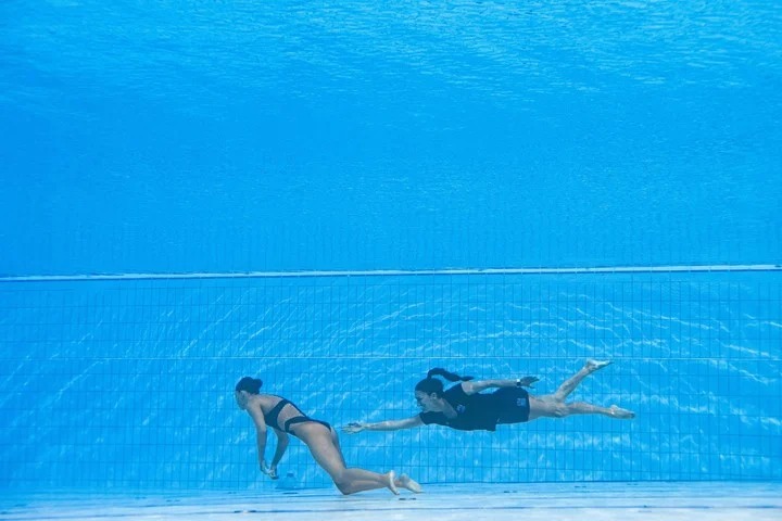 “Sentí que todo se volvió negro”: Estremecedor relato de la nadadora que se desmayó en el agua