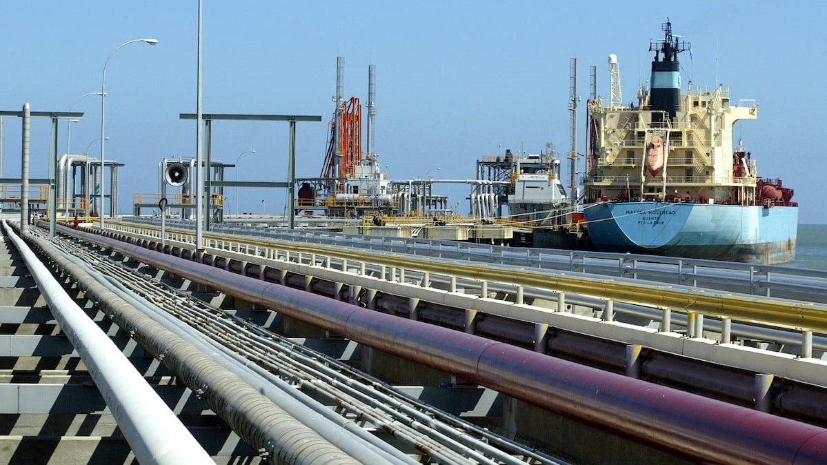 Tankertrackers: Exportaciones de crudo de Venezuela en agosto se desplomaron 18% respecto a julio