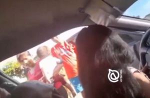 Mujer se enfrentó a yukpas que le exigían dólares en la vía a Machiques de Perijá (Video)