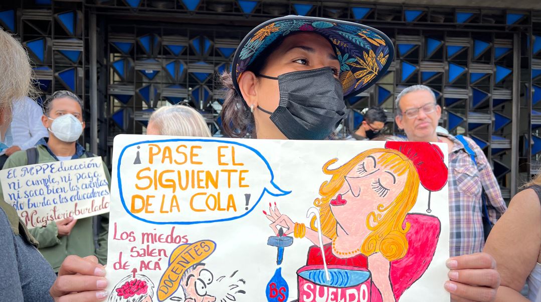Docentes exigieron en Caracas mejoras salariales y respeto a sus derechos