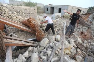 Irán, sacudida por tres terremotos de magnitud seis: reportan al menos cinco muertos y 19 heridos