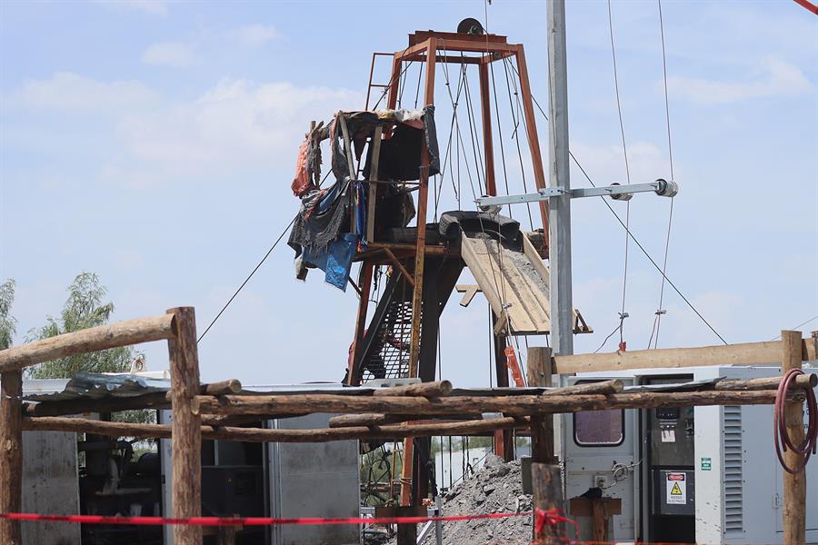 Gobierno mexicano confía en “estar a horas” de salvar a 10 mineros atrapados en Sabinas