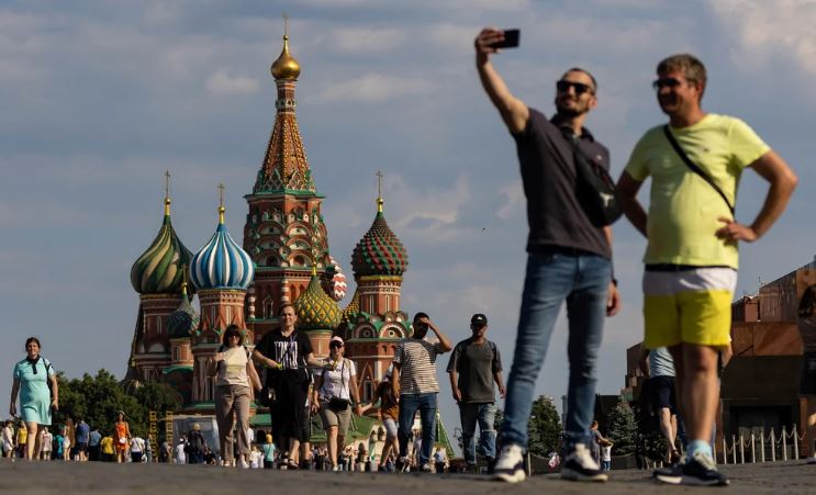 Polonia evalúa suspender visados de turistas para ciudadanos rusos