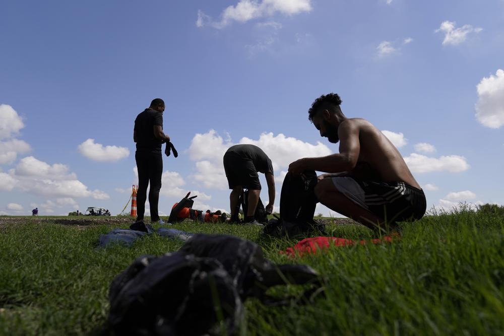 Asaltados o abandonados para morir, el peligroso viaje de venezolanos hacia EEUU