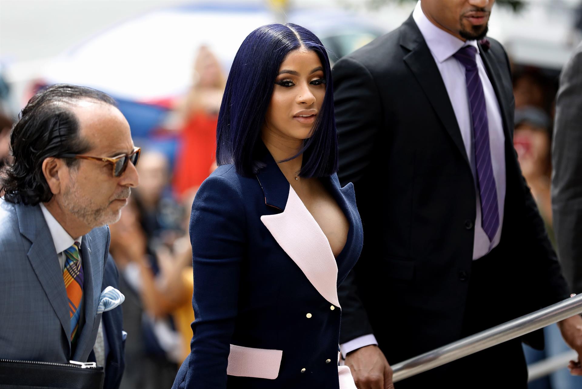 Cardi B se declara culpabe de dos delitos menores y evita ir a la cárcel