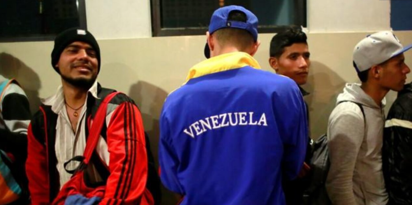 Comienza proceso en Ecuador para regularizar a los venezolanos