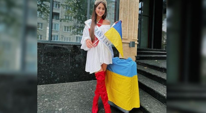 Miss Ucrania protesta por compartir habitación con la participante de Rusia, “un país terrorista”, y la organización recula