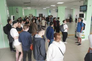 Más de 200 mil rusos huyeron a Kazajistán tras el inicio de la movilización decretada por Putin