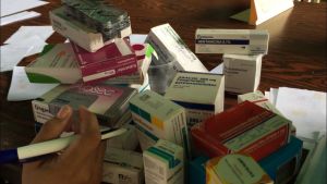 Con “sueldos de hambre” pensionados del sector salud sortean entre comer o comprar medicinas en Guárico