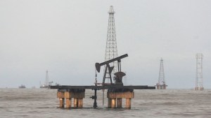 U.S. Poised to Grant Chevron License to Pump Oil in Venezuela