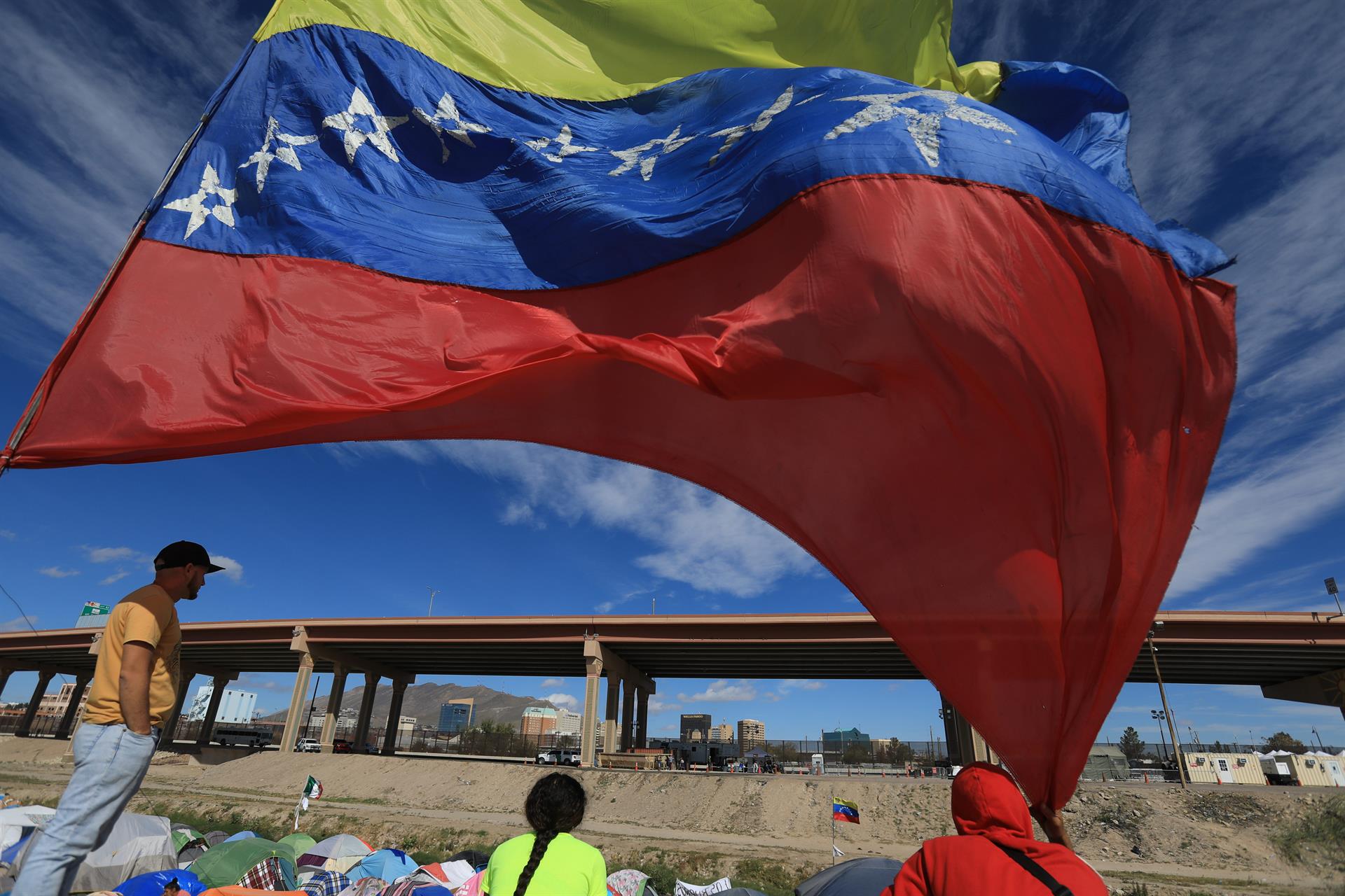 Venezolanos fueron los que más cruzaron ilegalmente la frontera sur de EEUU en septiembre