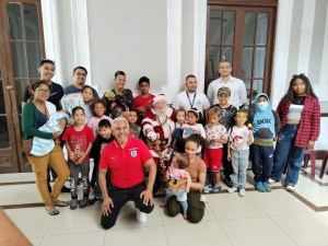 Representación de la AN legítima entregó juguetes a niños migrantes en Perú (Fotos)