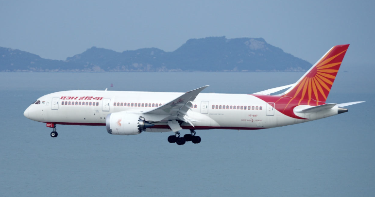 Mujer denuncia que un hombre borracho orinó sobre ella en vuelo de Air India
