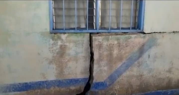 Peligro en Barinas: Casas agrietadas por desnivel de terreno en La Cuchilla de Calderas