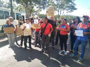 Trabajadores de Hidrocaribe salieron a la calle a exigir salarios dignos en Anzoátegui