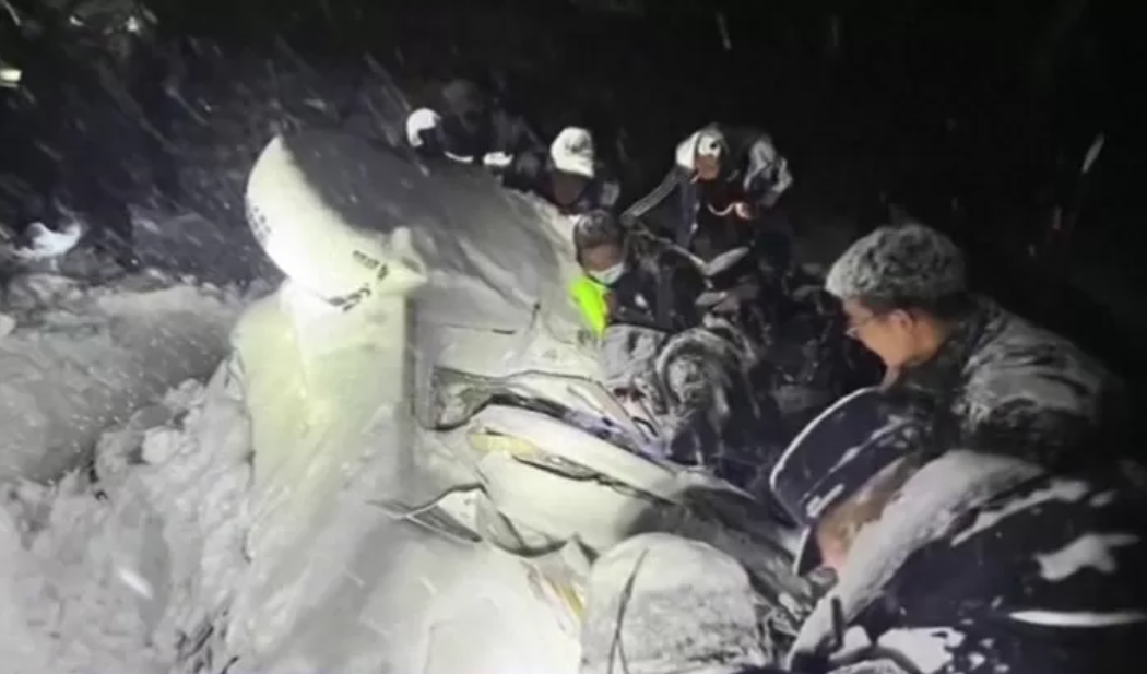 Elevan a 13 los muertos tras una avalancha en el Tíbet