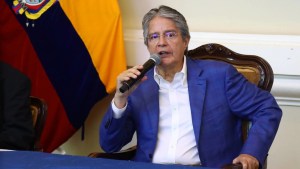 Parlamento ecuatoriano declaró al expresidente Lasso responsable de malversación