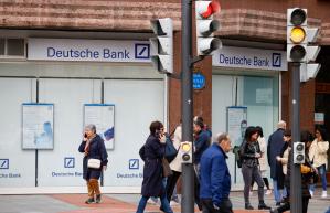 Banca alemana sufrió una jornada turbulenta tras la caída de acciones del Deutsche Bank y Commerzbank
