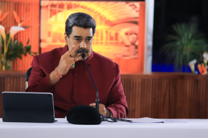 En pleno “ladronaje” del chavismo, Maduro volvió a atacar a Guaidó