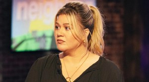 Escándalo en el show de Kelly Clarkson: trabajadores aseguraron sentirse “traumatizados” por malos tratos