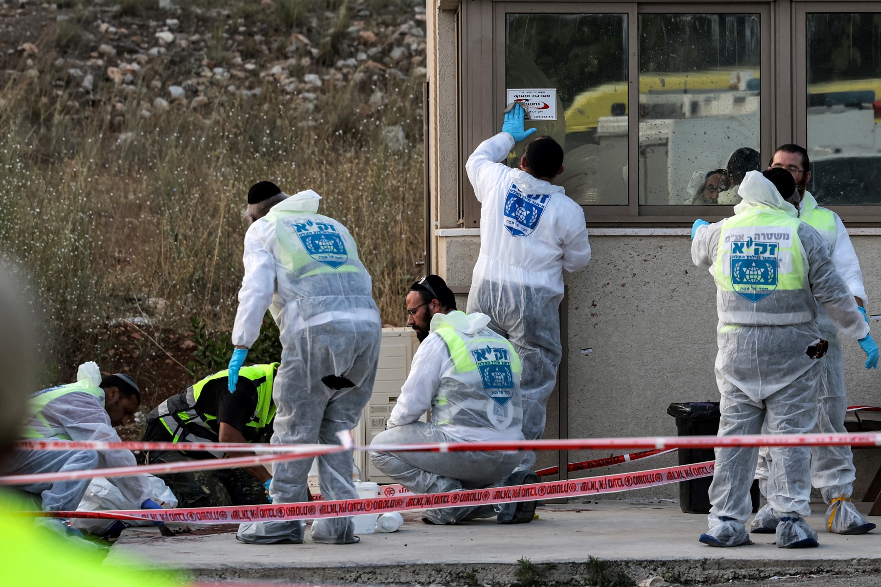 Grupo de terroristas abrió fuego en una gasolinera y mató a cuatro israelíes en Cisjordania
