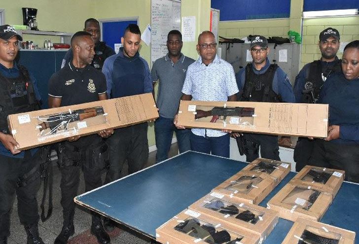 Condenaron a venezolano a nueve años de cárcel por tráfico de armas en Trinidad y Tobago