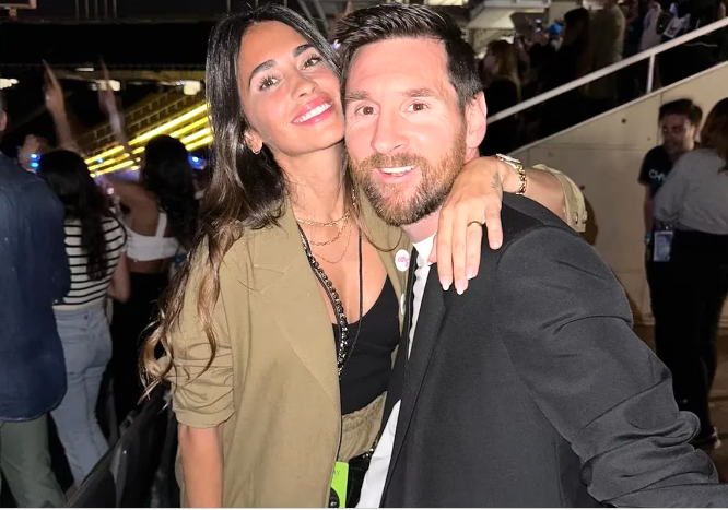 Messi compartió una FOTO con Antonela Roccuzzo en una playa paradisíaca y revolucionó las redes